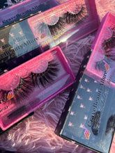 Load image into Gallery viewer, Brat Lashes
