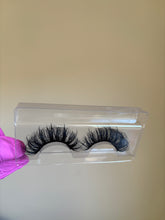 Load image into Gallery viewer, Crave Lash
